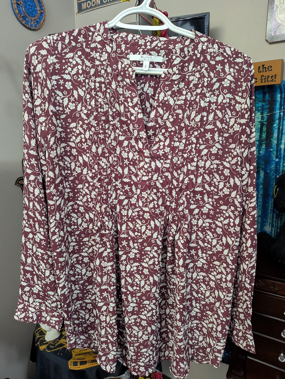 ALFRED SUNG Maroon and White Floral Long-Sleeve Tunic, Size Small
